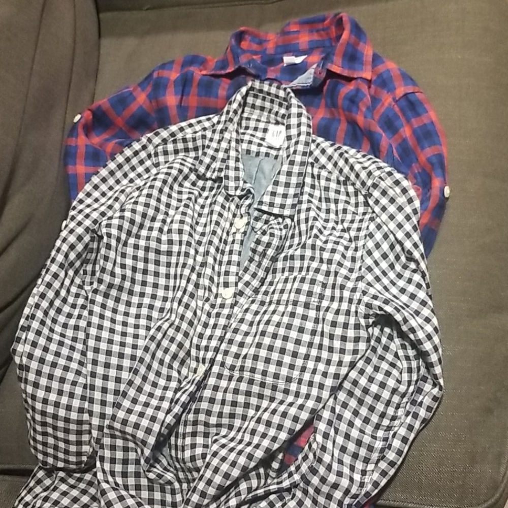 Bundle of boys  Gap button down shirts
